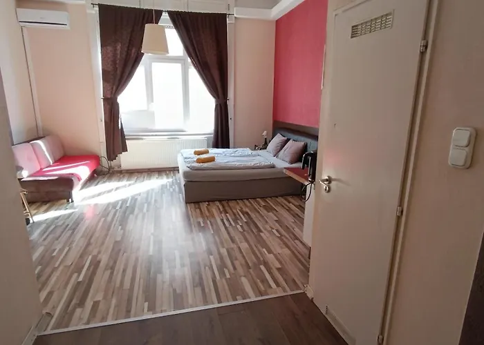 Liechtenstein Apartment *